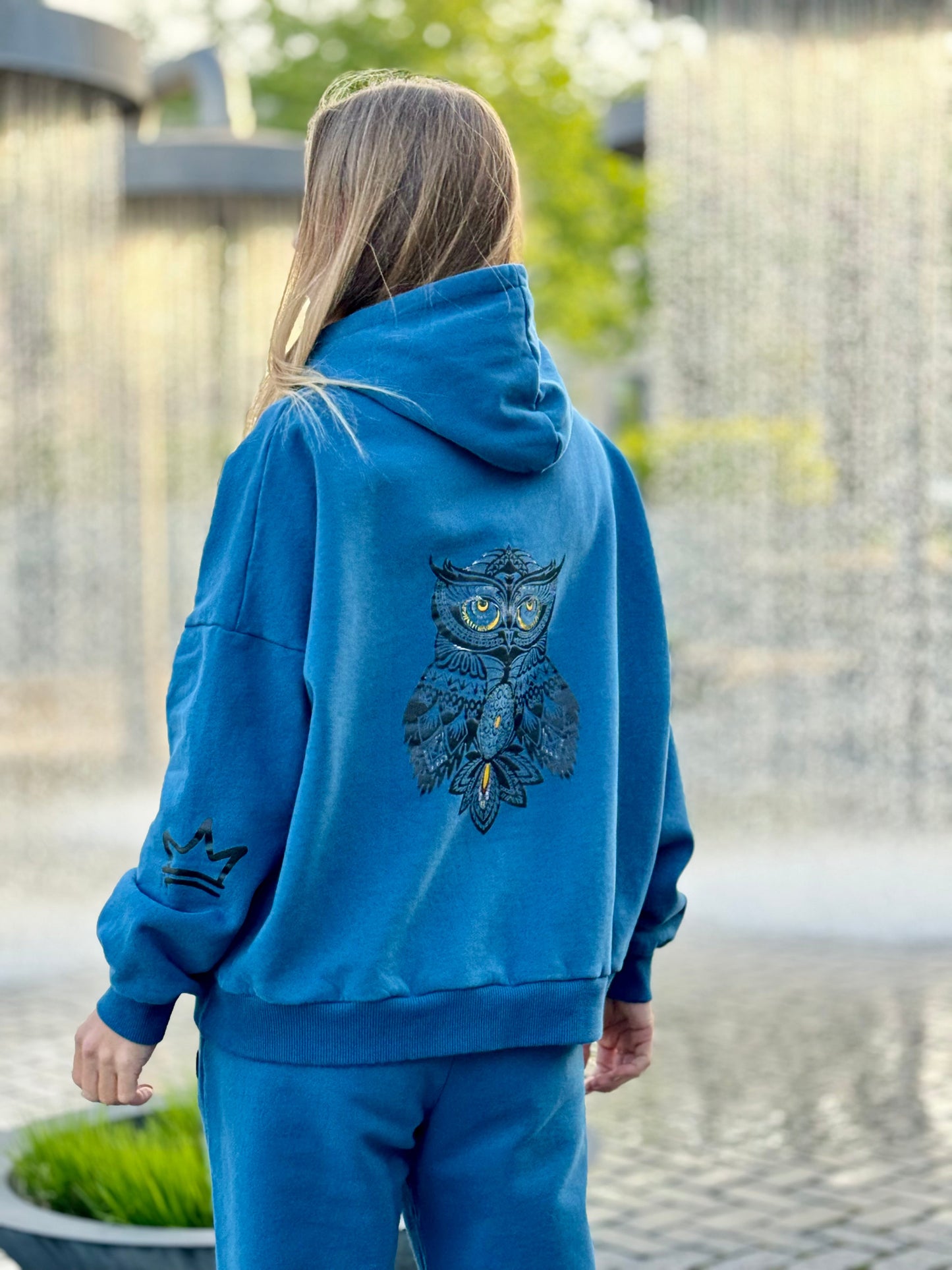 Moterims Magic Royal Blue džemperis su pūkeliu, gobtuvu ir pelėda